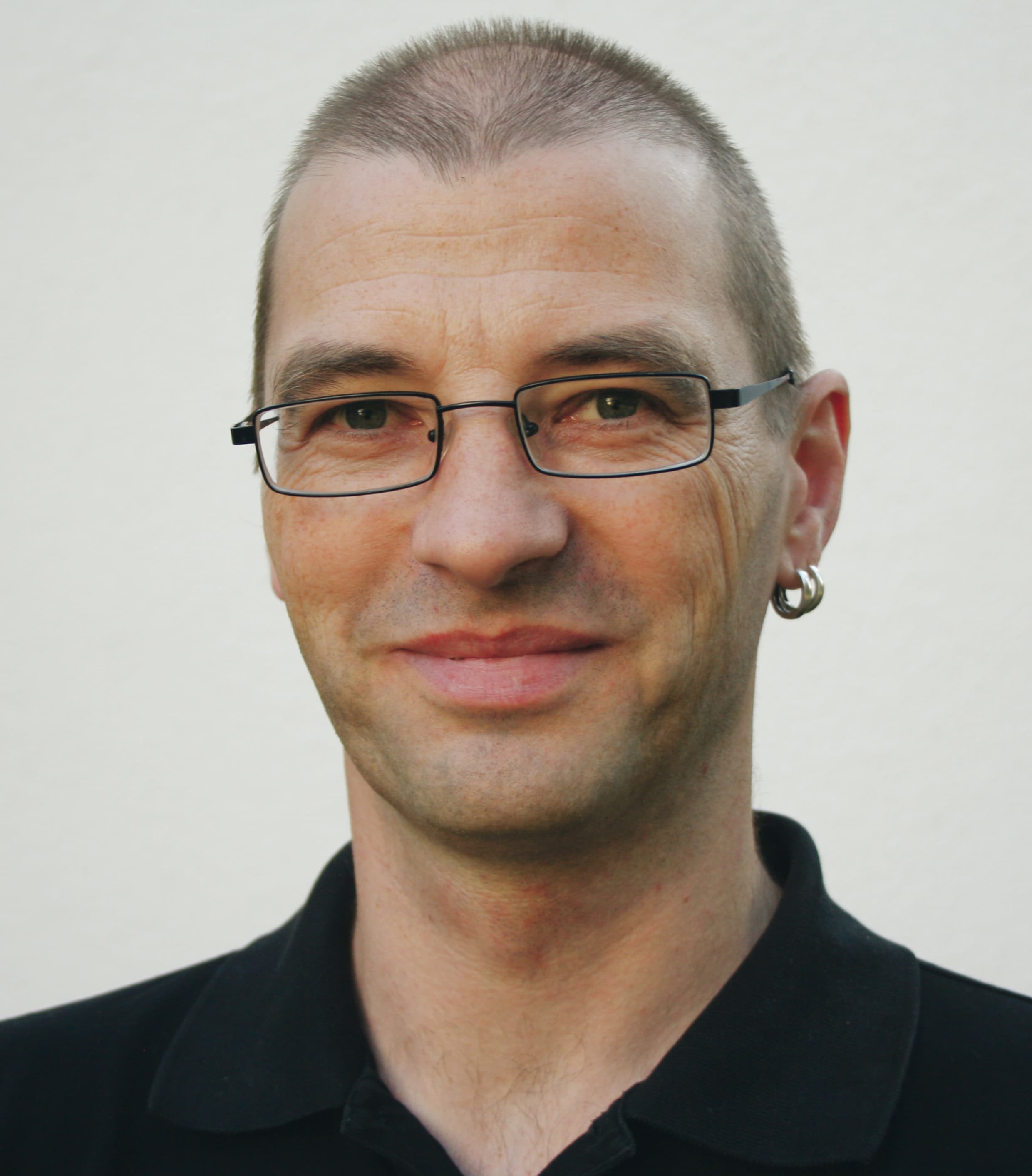 Portrait: Tom Finnek